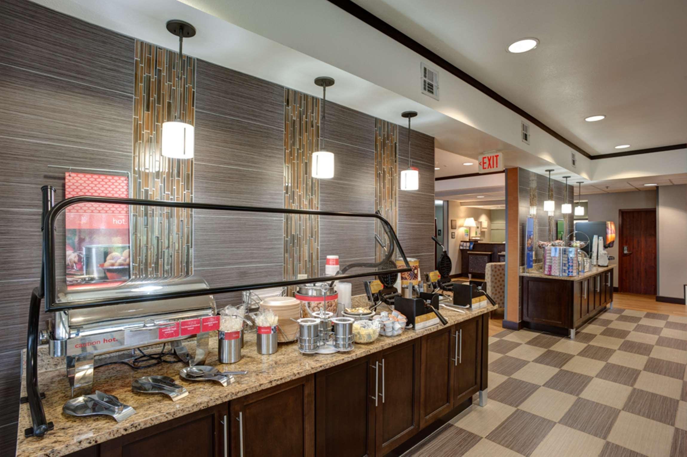 Hampton Inn Tulsa Sand Springs Buitenkant foto